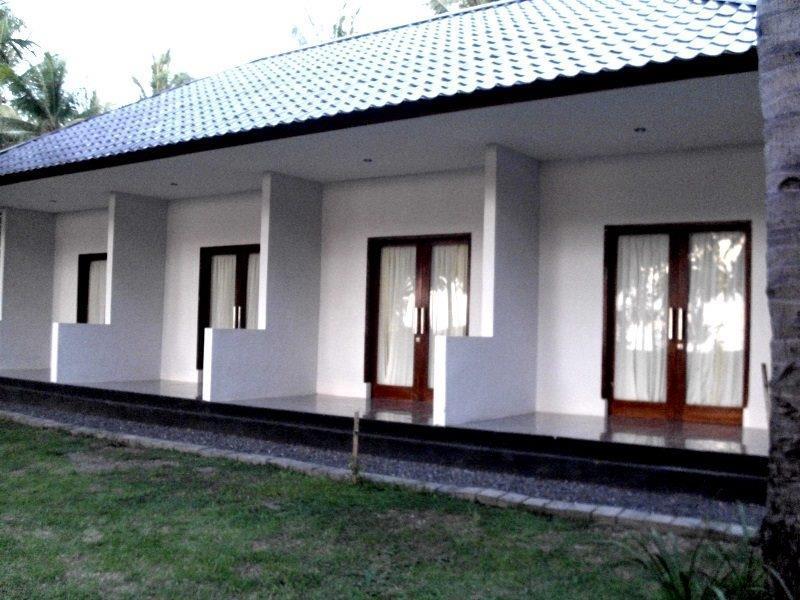 Gondang Beach Hotel Gili Trawangan Exterior photo