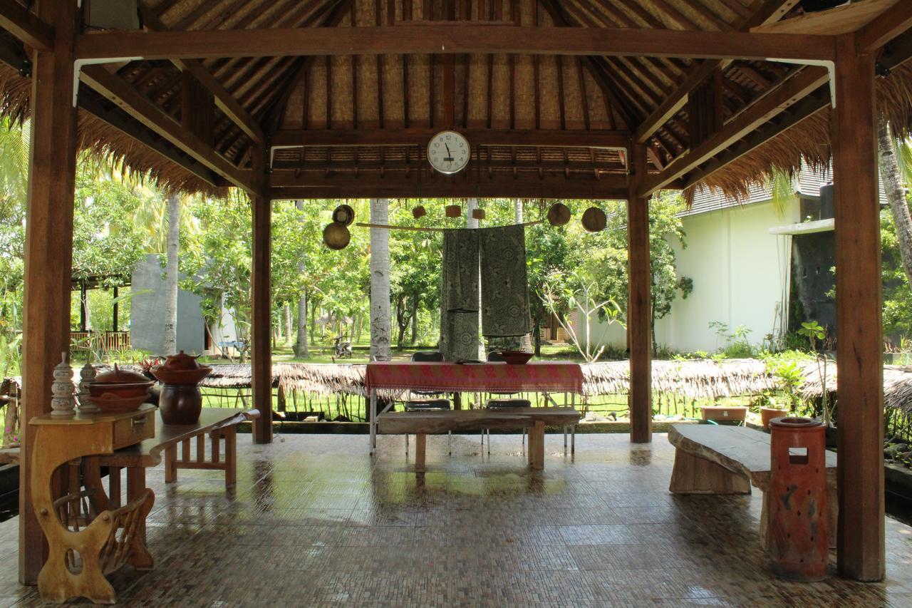 Gondang Beach Hotel Gili Trawangan Exterior photo