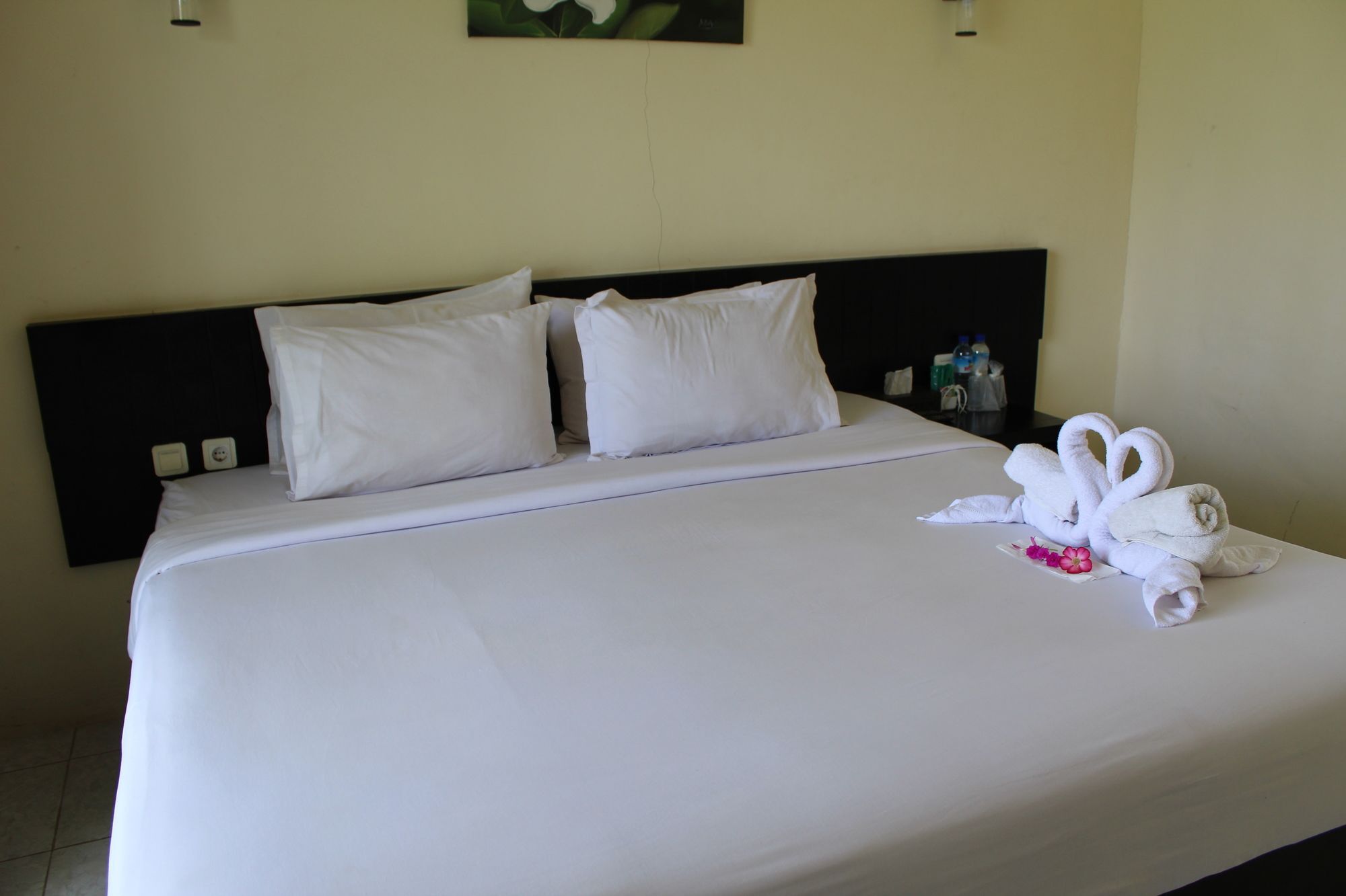 Gondang Beach Hotel Gili Trawangan Exterior photo