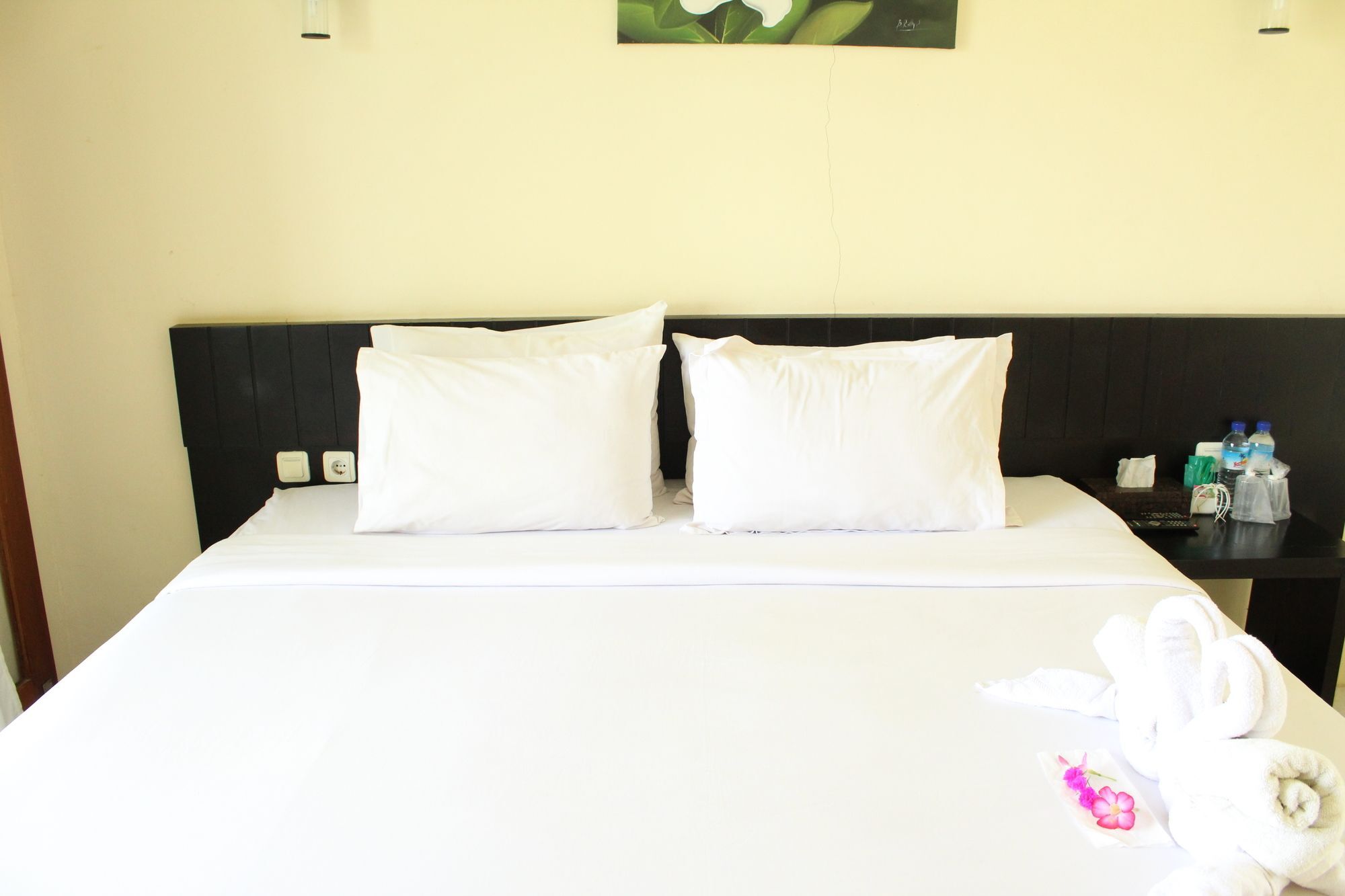 Gondang Beach Hotel Gili Trawangan Exterior photo