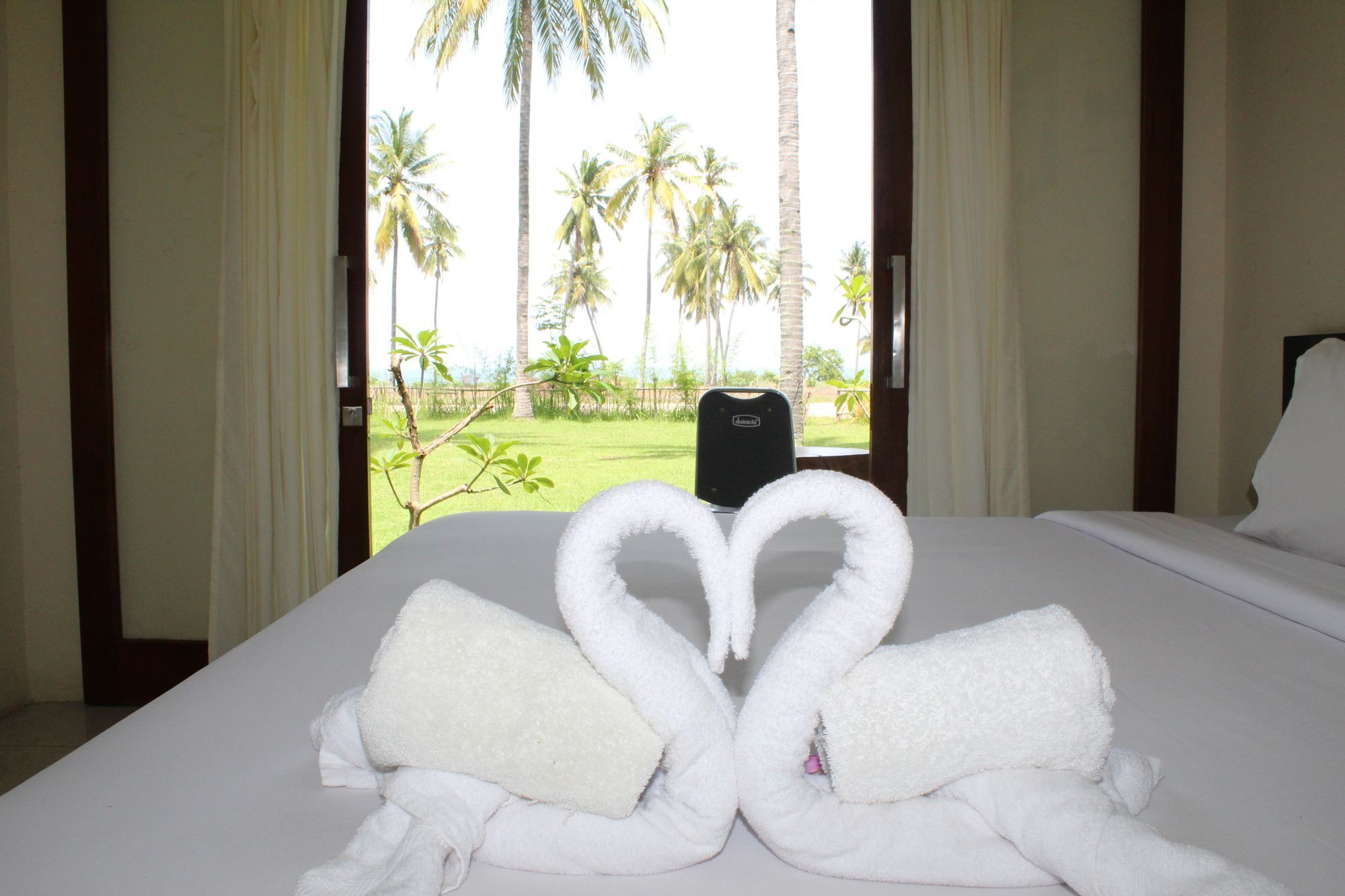 Gondang Beach Hotel Gili Trawangan Exterior photo