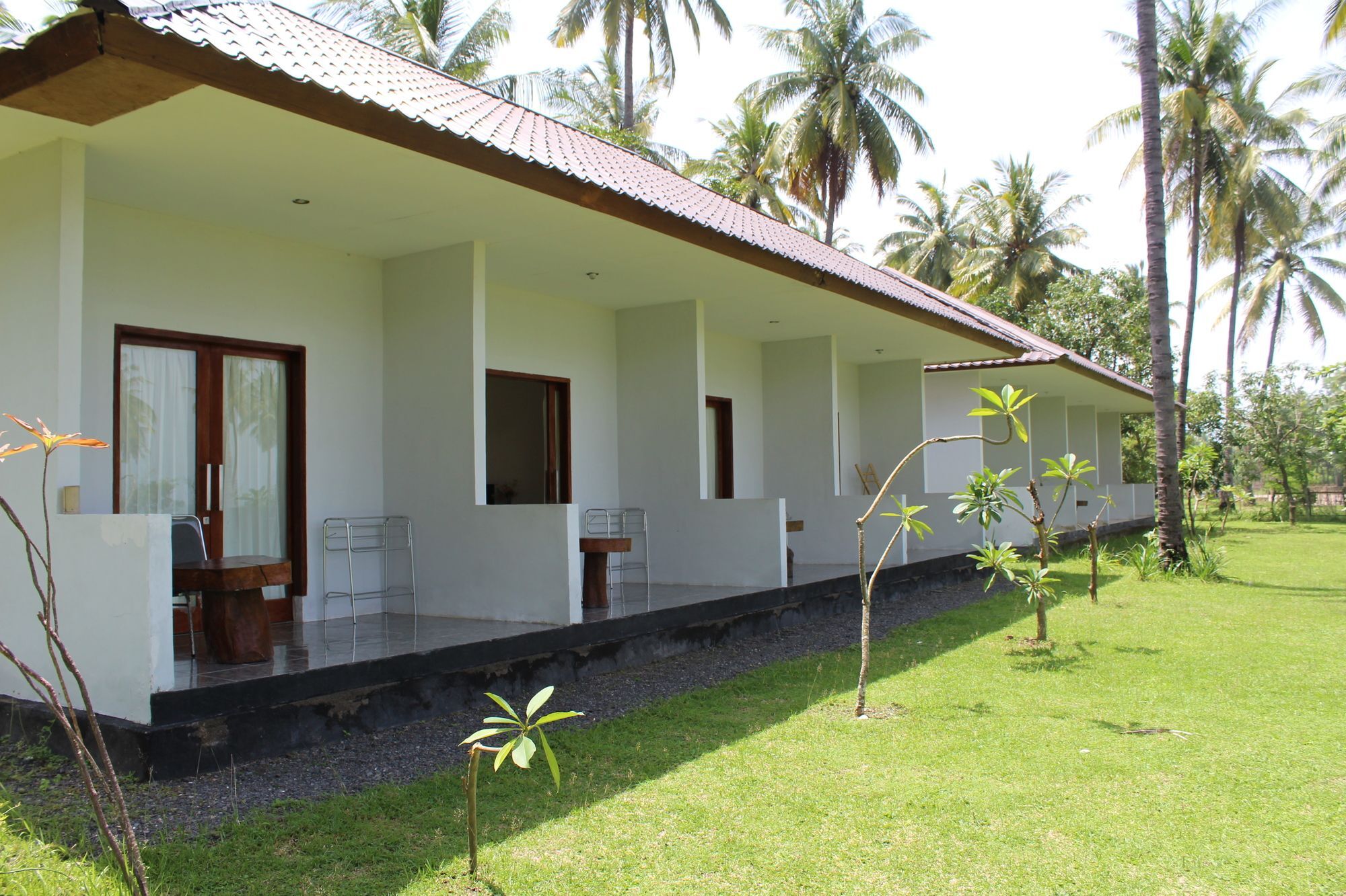 Gondang Beach Hotel Gili Trawangan Exterior photo